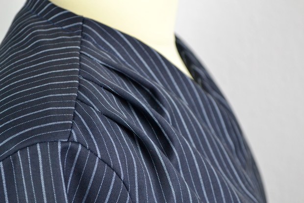 bwf-bellah-puppe-faltendetail-120dpi