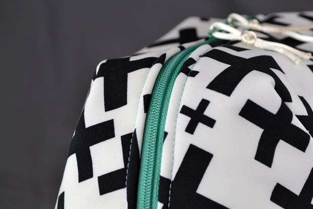 BWF Geobag Detail 2 120dpi