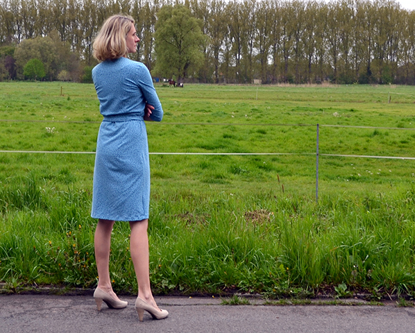 BWF blau out 17 120dpi